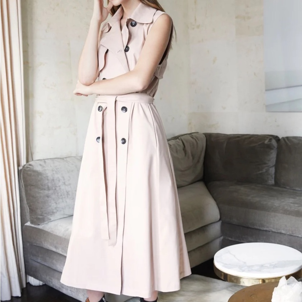 Meghan Markle Noni trench dress